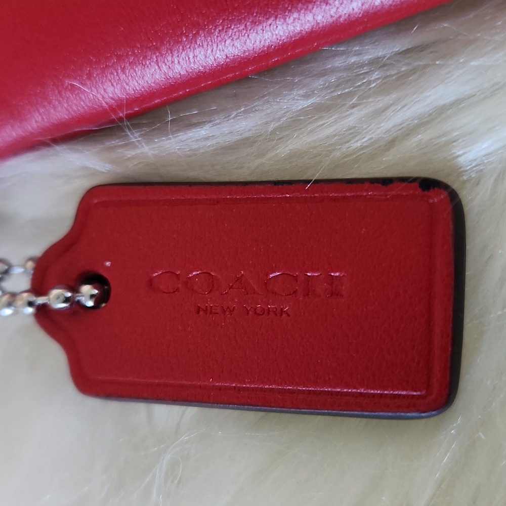 Beautiful Coach Red Leather With Western Rivets Corner Zip Wristlet Wallet ♥️🤠 - Picture 3 of 12
